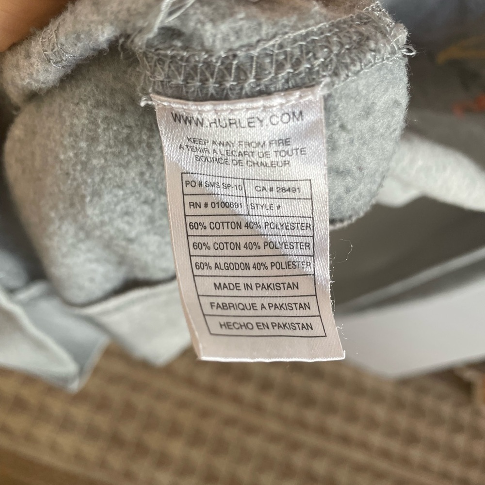 Hurley zip up hoodie - Picture 7 of 10
